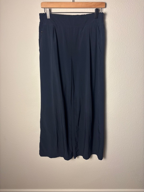 Athleta Pants - Athleta Brooklyn Wide Leg Crop Pant 8 TALL Navy S/531157